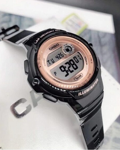 Casio Collection LWS-1200H-1AVDF (LWS-1200H-1A)